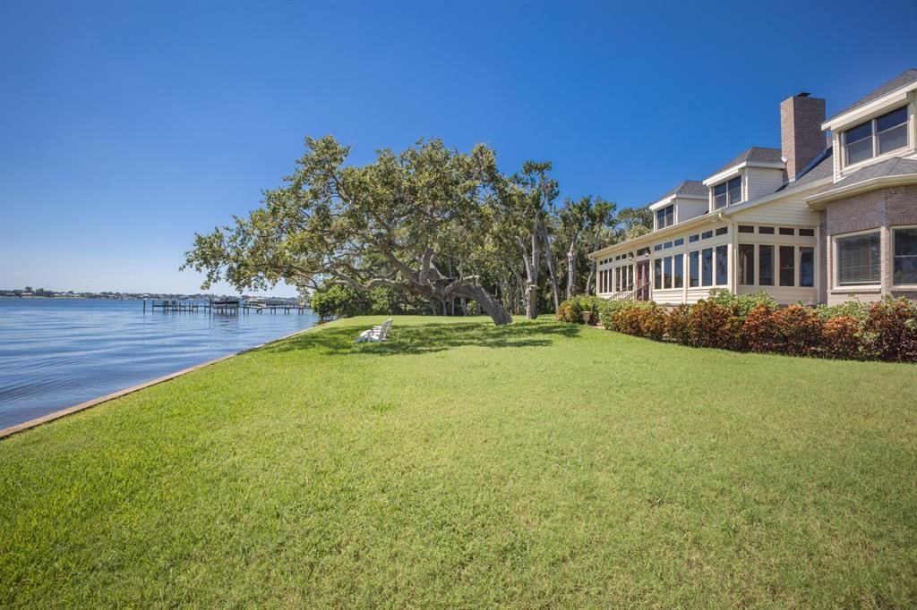 Backyard, Exterior, Water