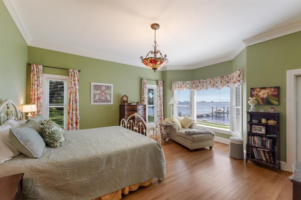 Bedroom, Interior, Pendant Lights, Wood Texture Flooring