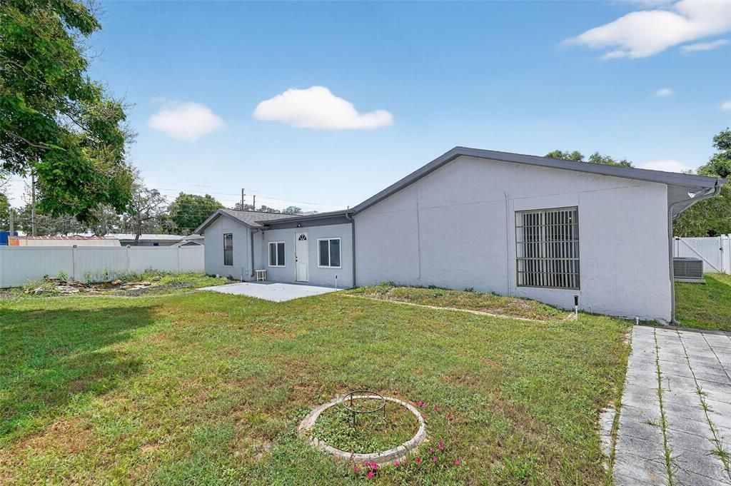Backyard, Exterior