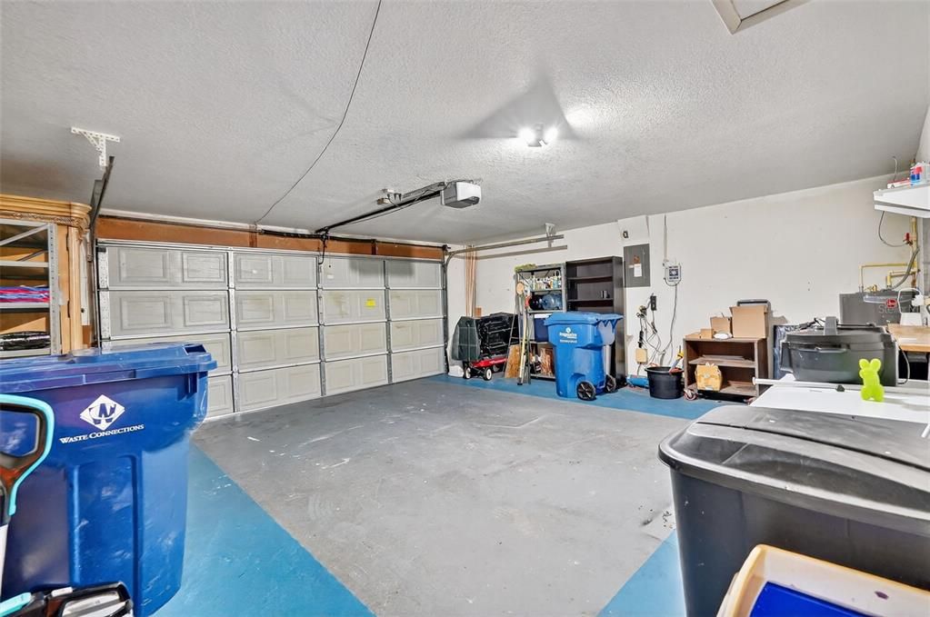 Garage, Interior