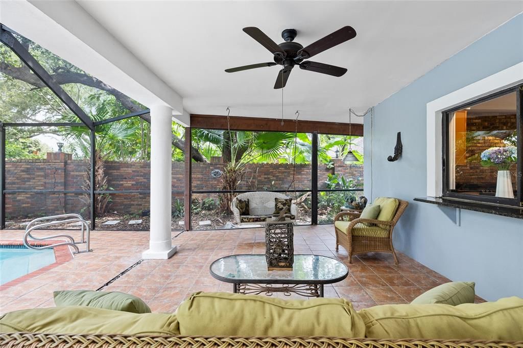 Interior, Pool, Sun Room