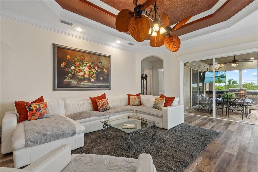 Dining room, Interior, Living room, Recessed Lighting, Wood Texture Flooring