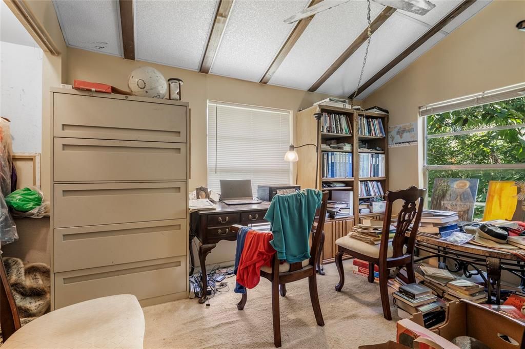 Home Office, Interior