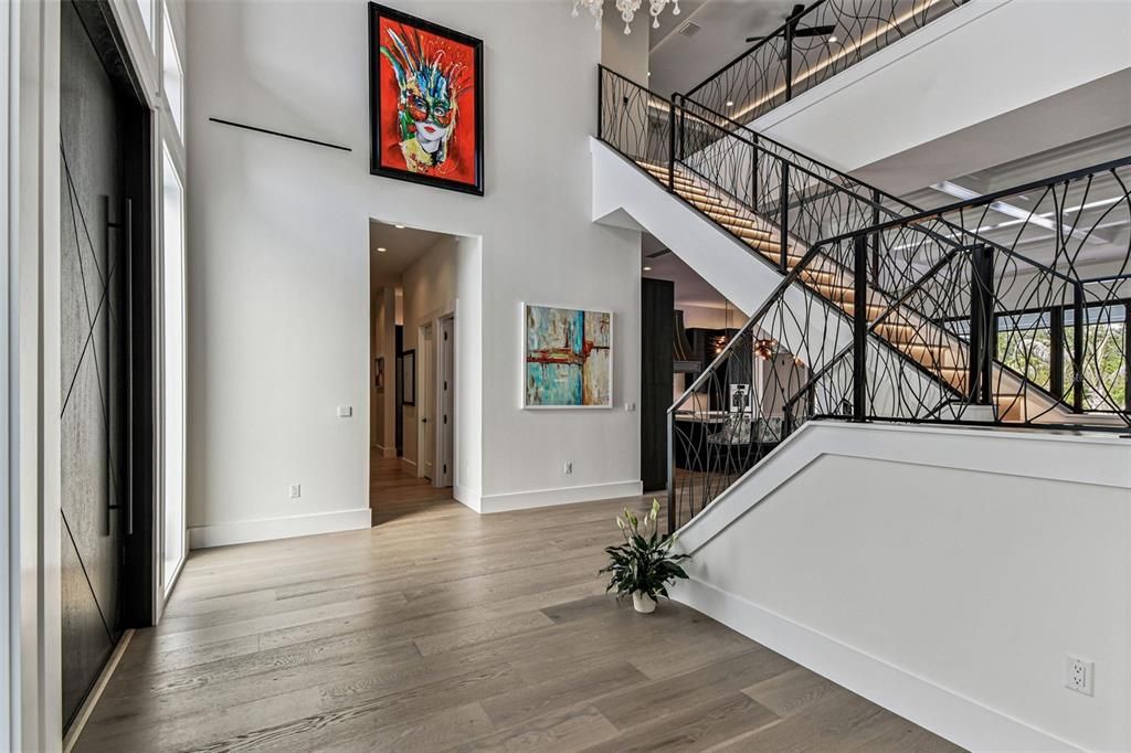 Interior, Recessed Lighting, Wood Texture Flooring