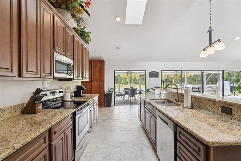 Dining room, Interior, Kitchen, Pendant Lights, Recessed Lighting