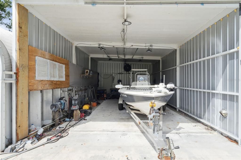 Garage, Interior