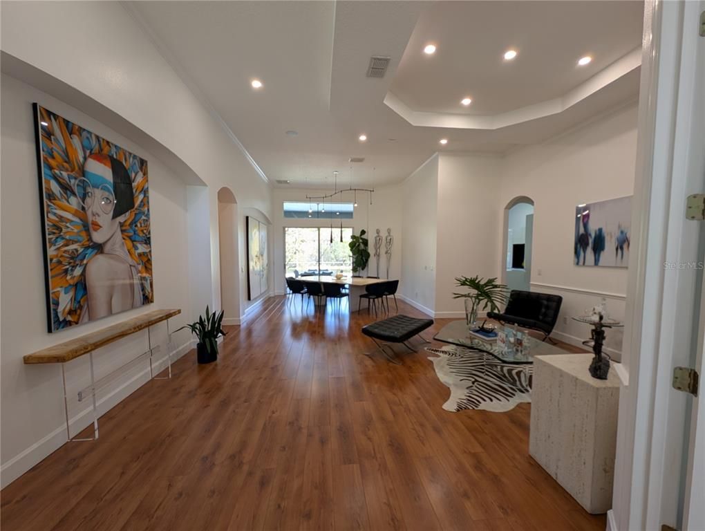 Dining room, Interior, Living room, Pendant Lights, Recessed Lighting, Wood Texture Flooring