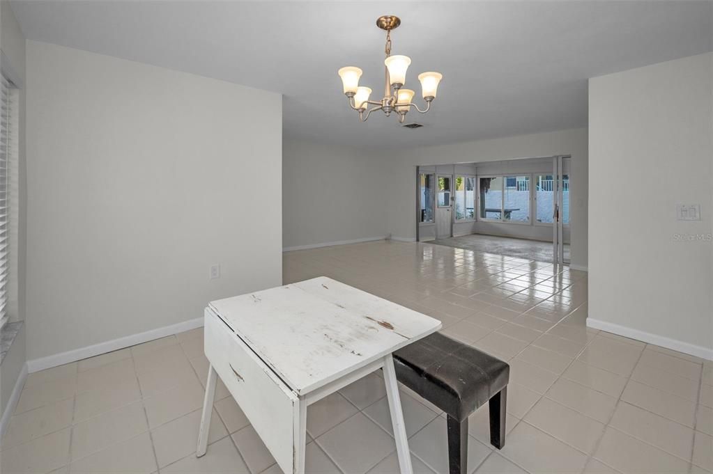 Chandelier, Empty room, Interior