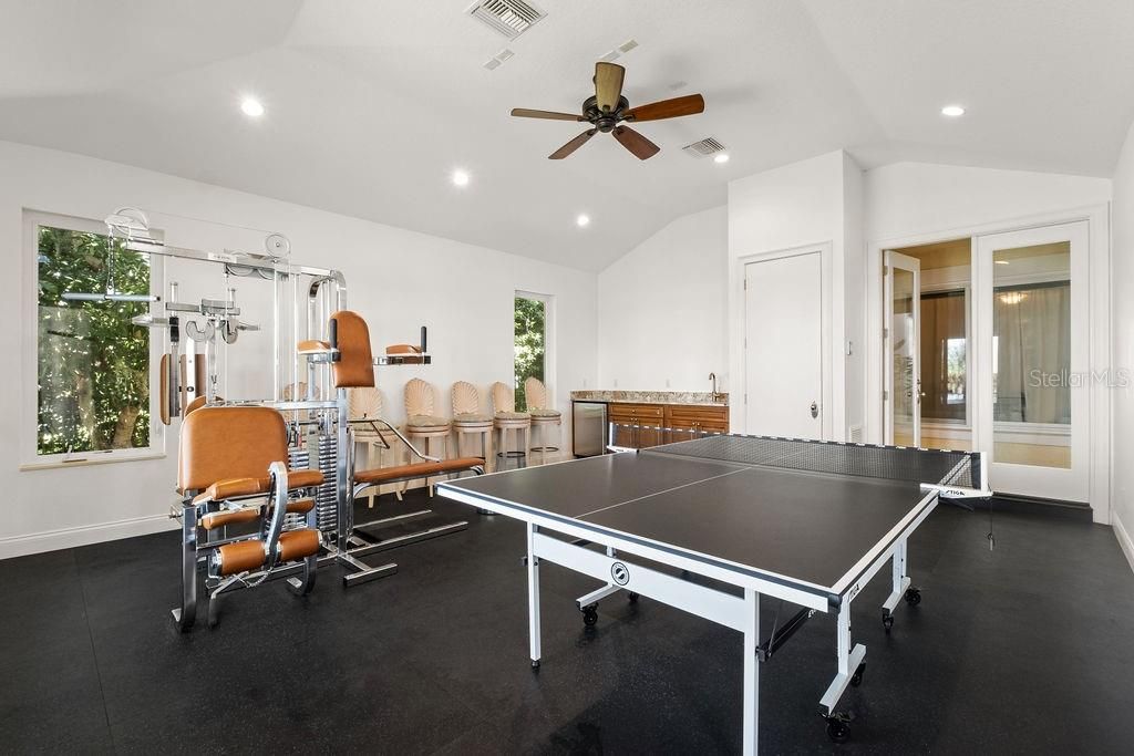 Game Room, Interior, Recessed Lighting