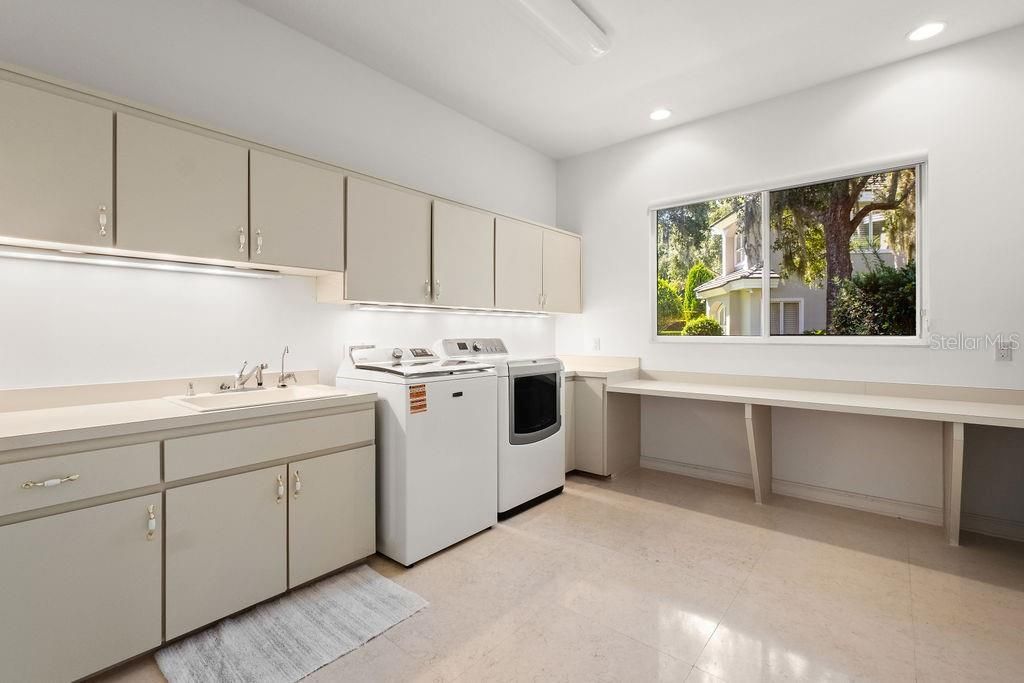 Interior, Recessed Lighting, Washer