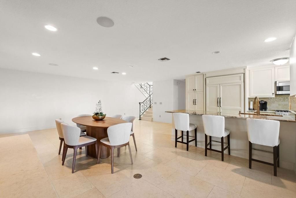 Dining room, Interior, Kitchen, Recessed Lighting