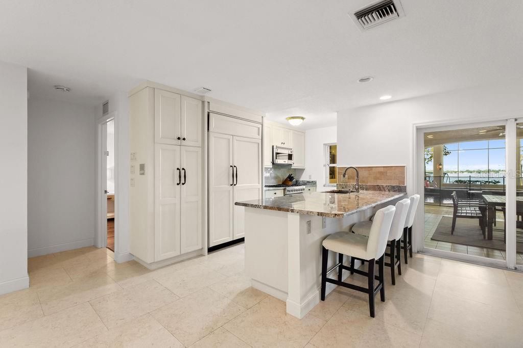 Dining room, Interior, Kitchen, Recessed Lighting
