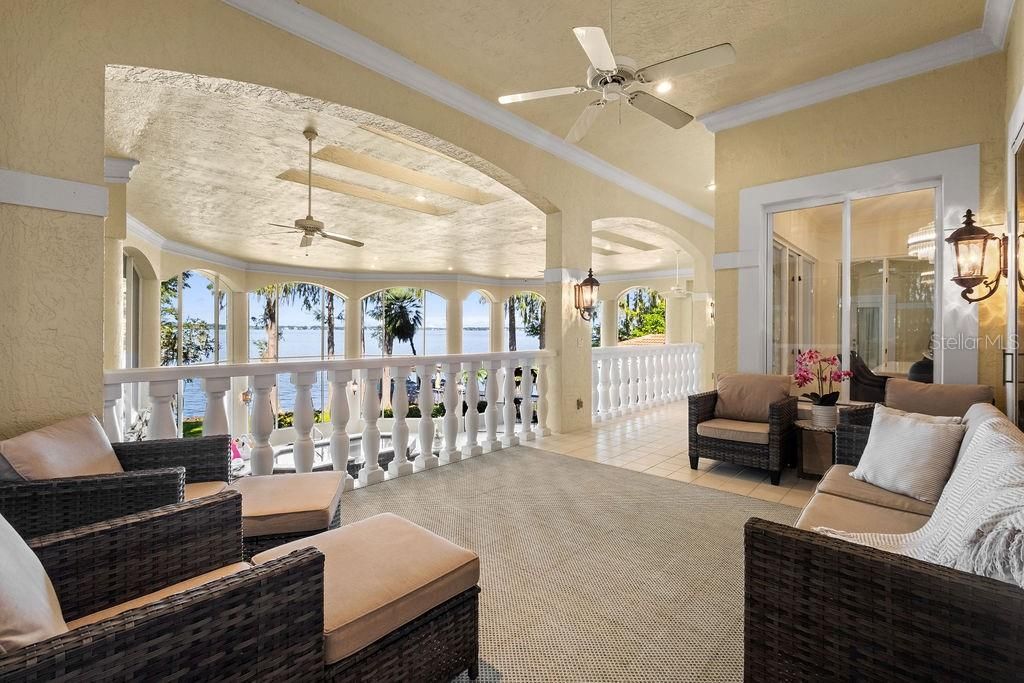 Interior, Living room, Recessed Lighting, Water