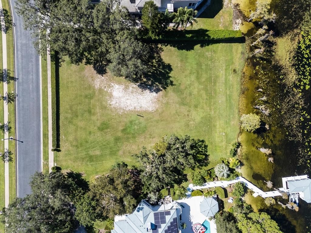 Exterior, Drone