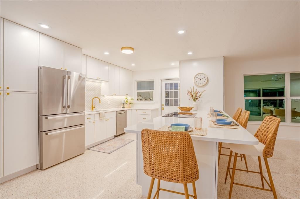 Dining room, Interior, Kitchen, Recessed Lighting, Stainless Steel Appliances