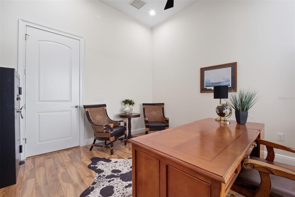 Home Office, Interior, Recessed Lighting, Wood Texture Flooring