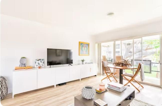 Dining room, Interior, Living room, Wood Texture Flooring