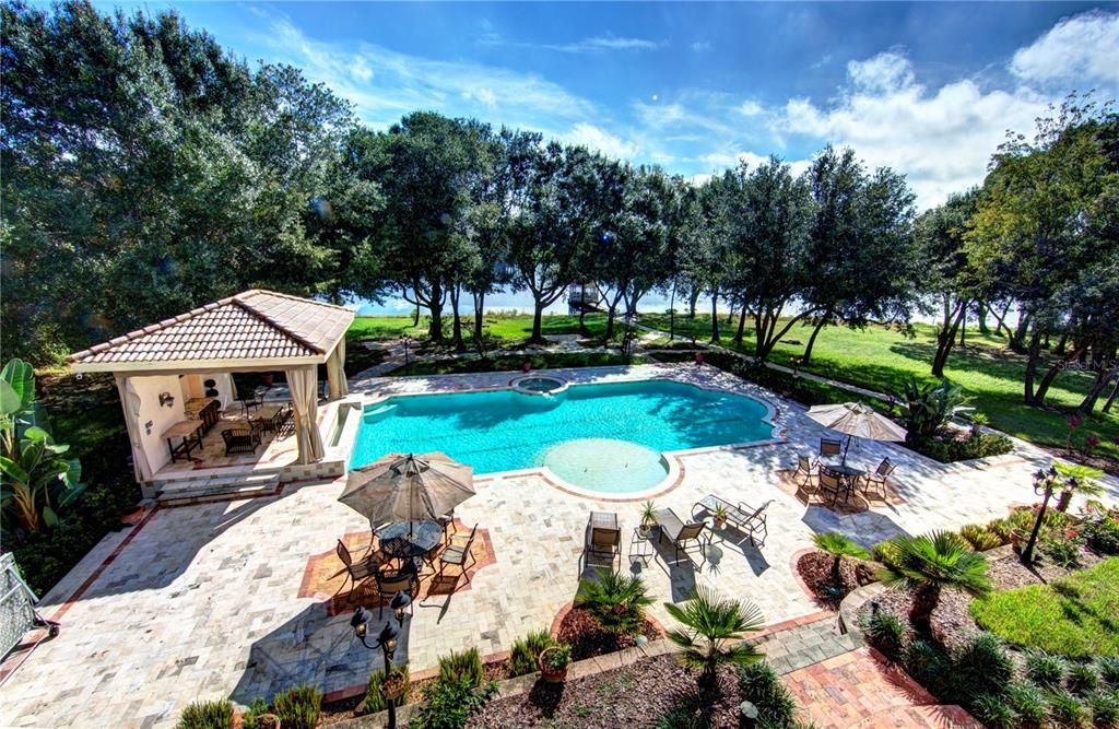 Exterior, Pool