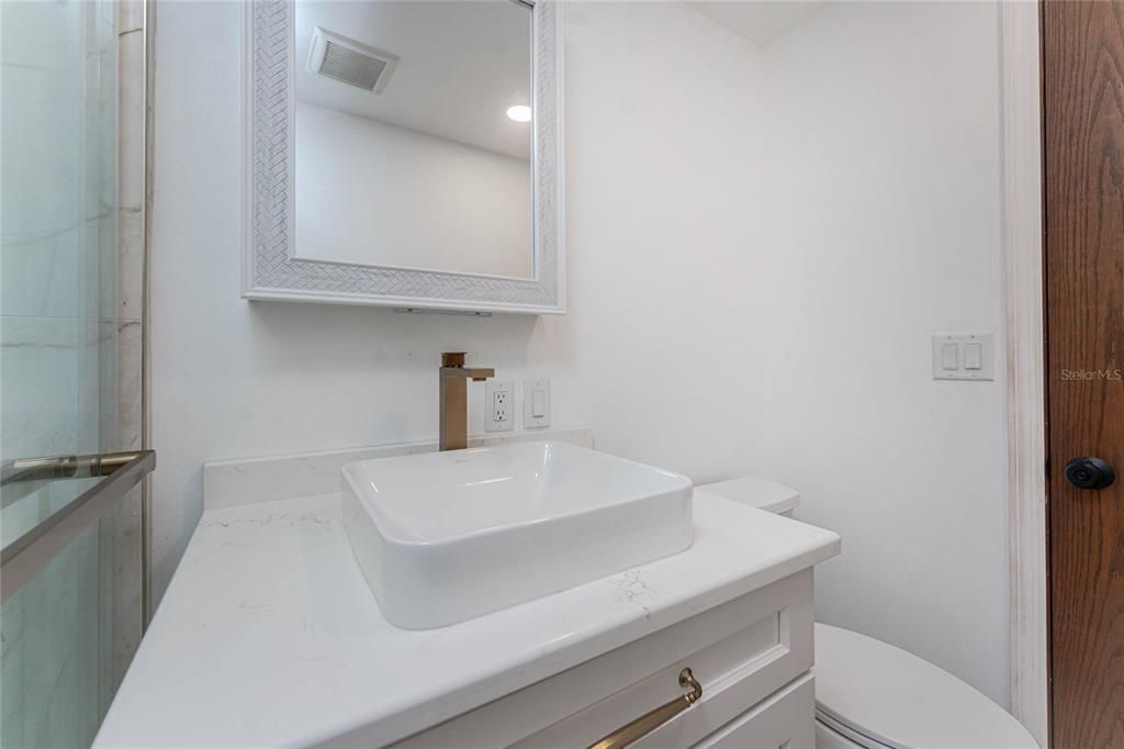 Bathroom, Interior, Recessed Lighting
