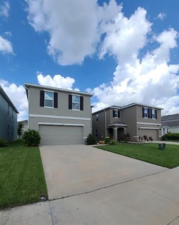 Attached, Exterior, Facade, Raised Ranch