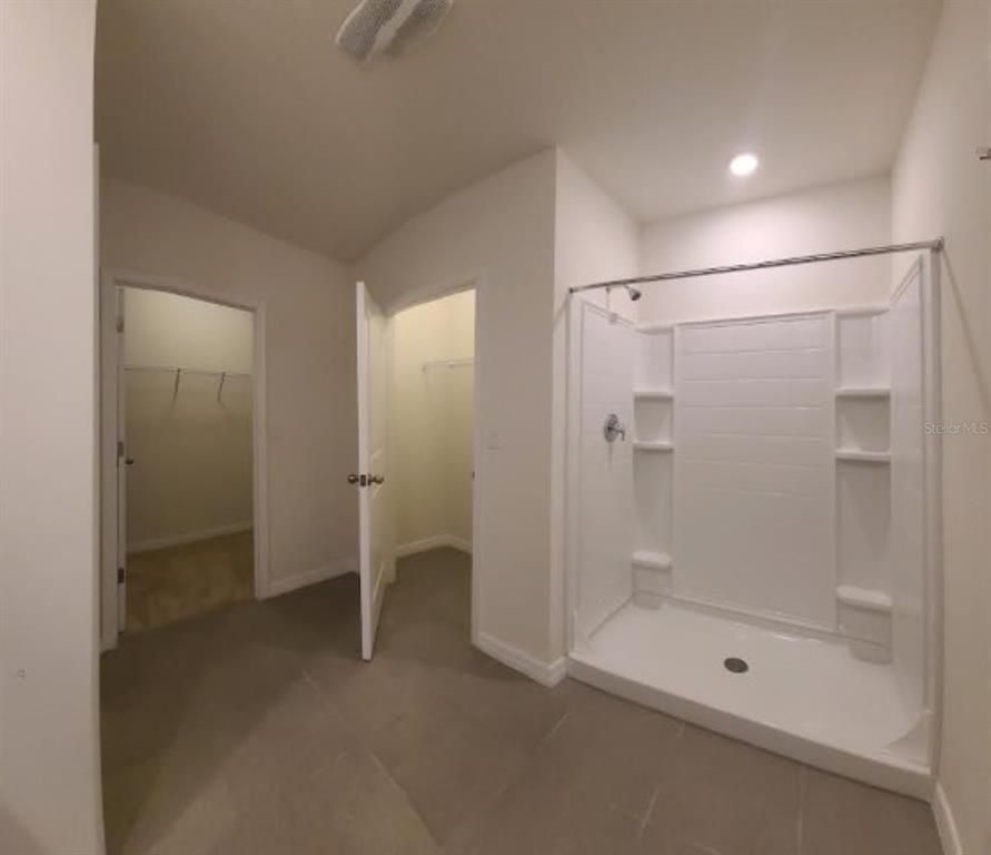 Bathroom, Interior, Recessed Lighting, Walk-in Closets