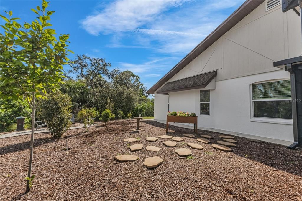 Backyard, Exterior