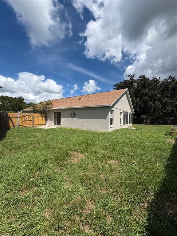 Backyard, Exterior