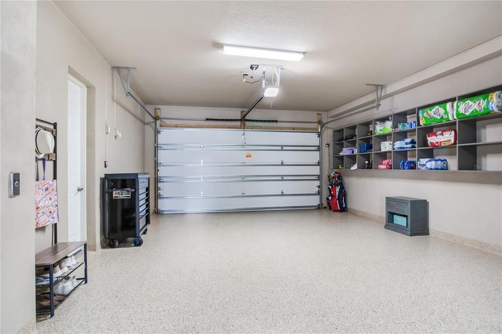 Garage, Interior