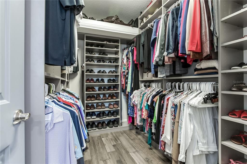 Interior, Walk-in Closets, Wood Texture Flooring