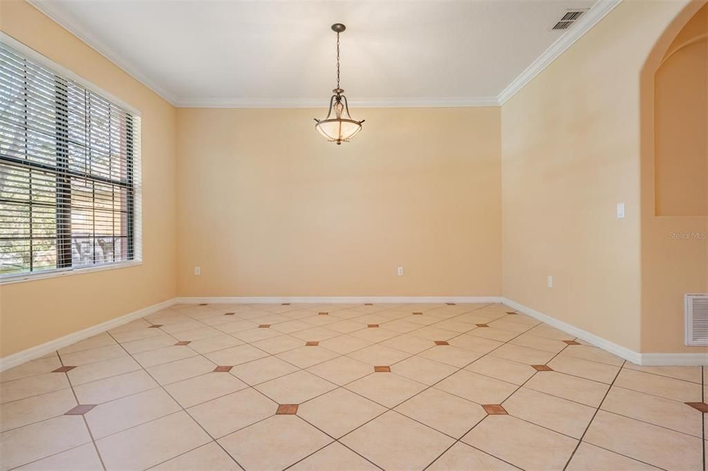 Empty room, Interior, Pendant Lights