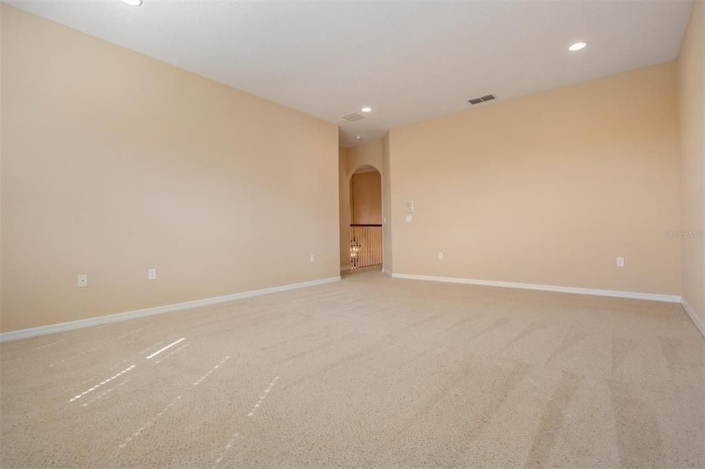 Empty room, Interior, Recessed Lighting