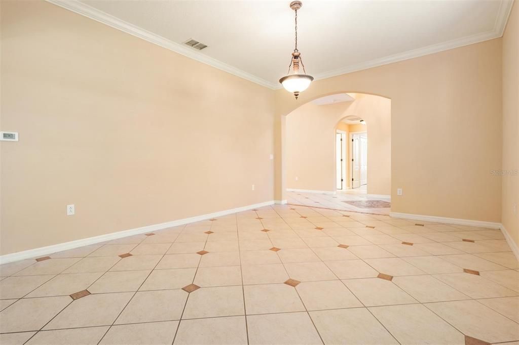 Empty room, Interior, Pendant Lights