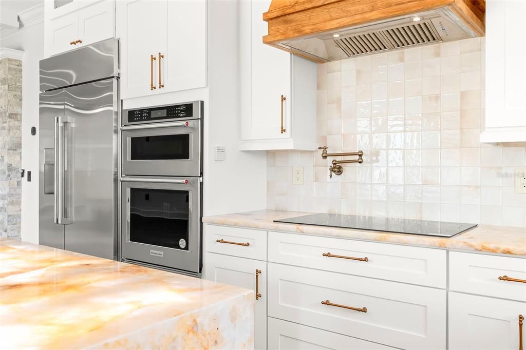 Interior, Kitchen, Stainless Steel Appliances