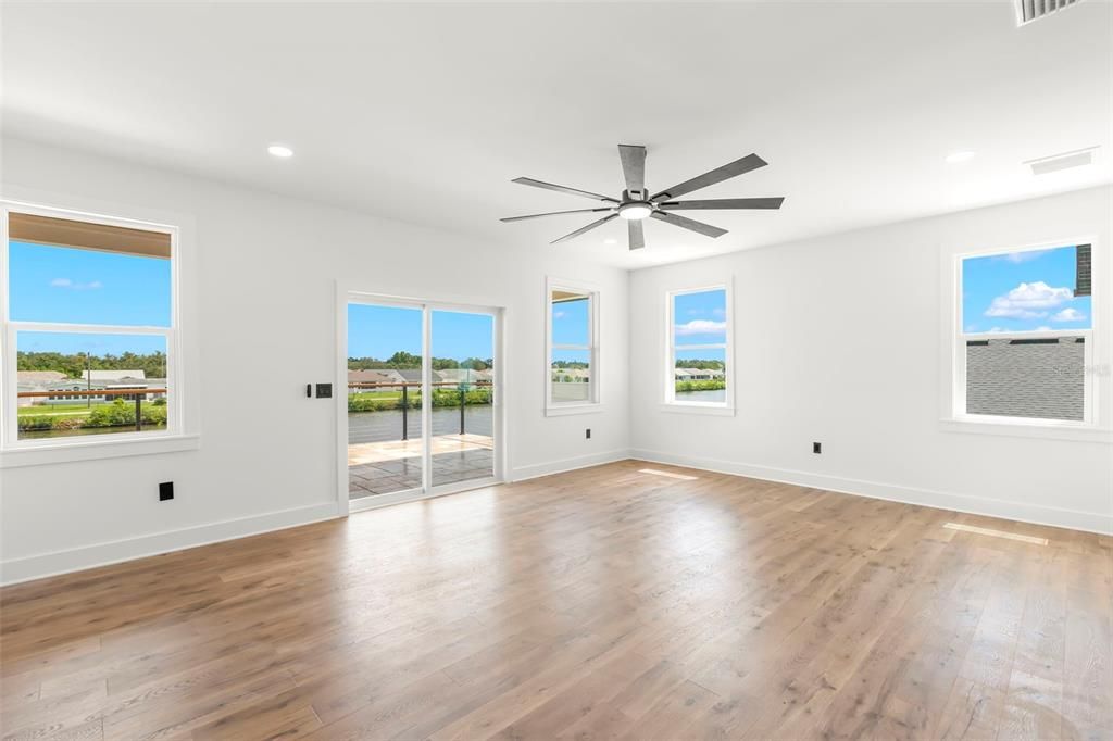 Empty room, Interior, Recessed Lighting, Water, Wood Texture Flooring