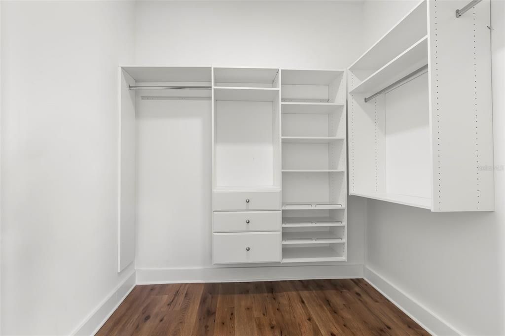 Interior, Walk-in Closets, Wood Texture Flooring