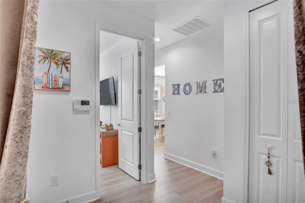 Interior, Recessed Lighting, Wood Texture Flooring