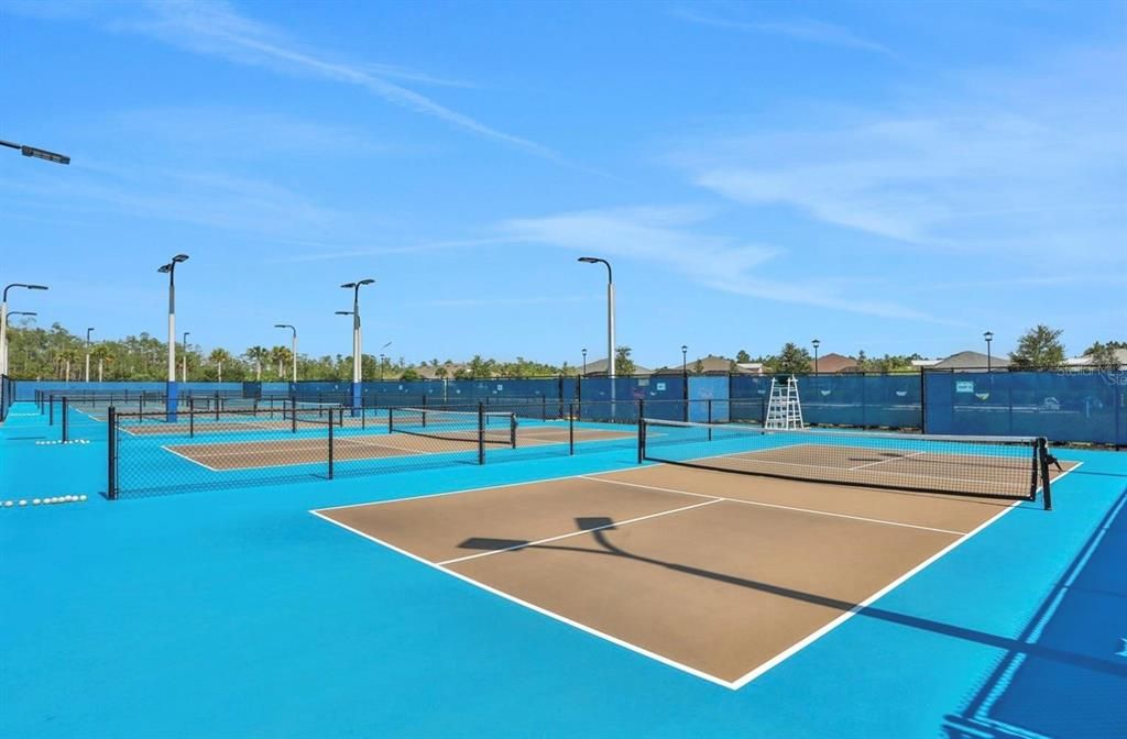 Exterior, Tennis Courts