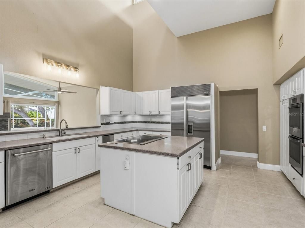 Interior, Kitchen, Stainless Steel Appliances