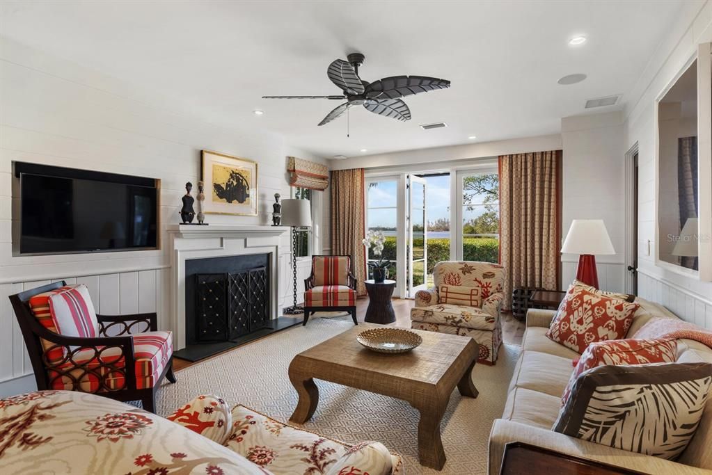 Fireplace, Interior, Living room, Recessed Lighting