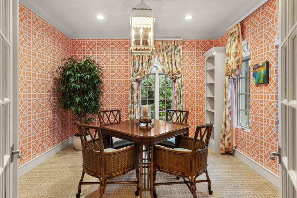Dining room, Interior, Recessed Lighting