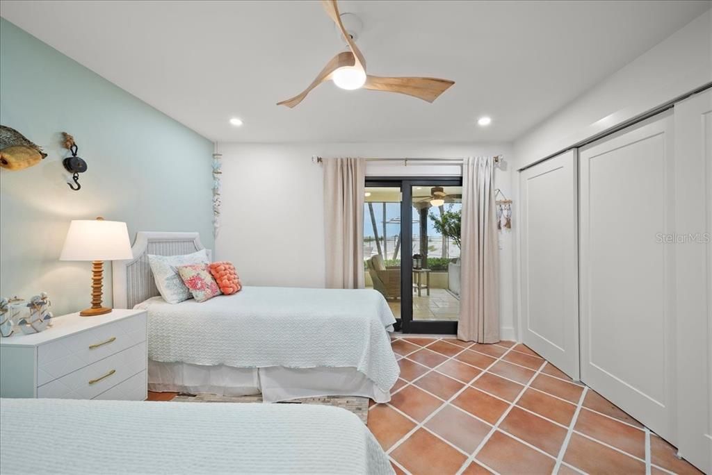 Bedroom, Interior, Recessed Lighting, Water