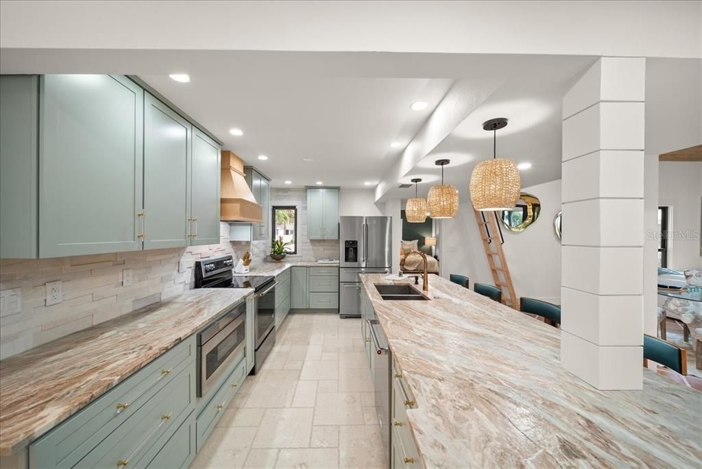 Chandelier, Interior, Kitchen, Recessed Lighting, Stainless Steel Appliances