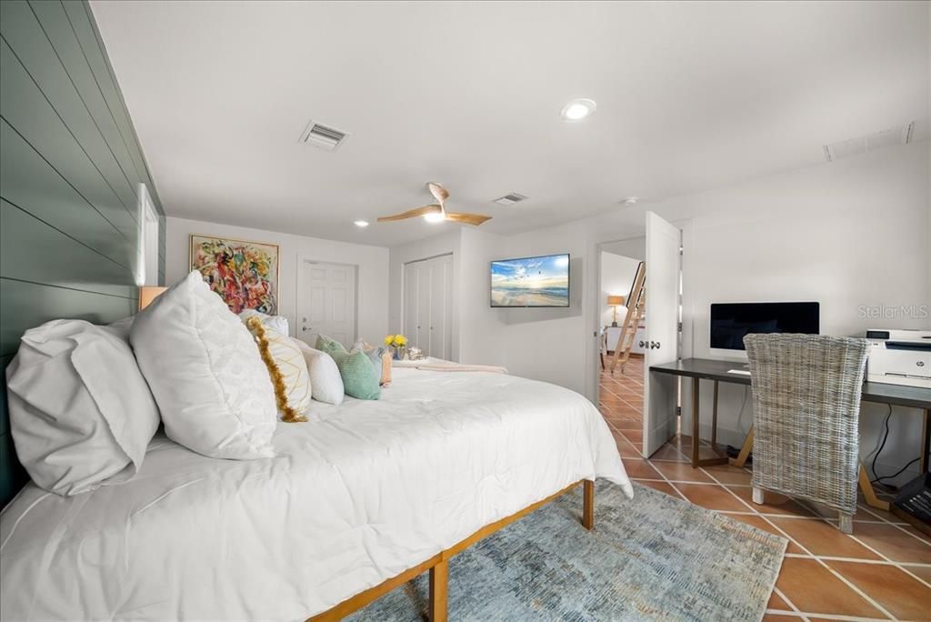 Bedroom, Interior, Recessed Lighting