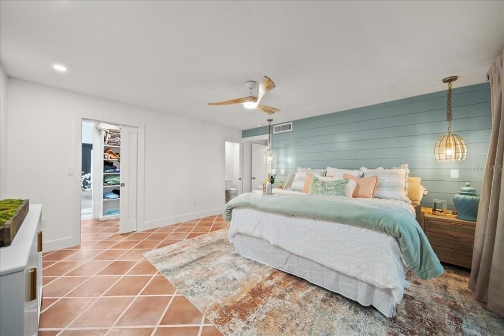 Bedroom, Interior, Pendant Lights, Recessed Lighting