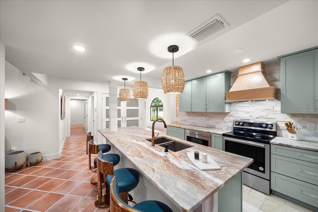 Interior, Kitchen, Pendant Lights, Recessed Lighting, Stainless Steel Appliances