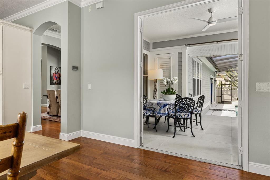 Dining room, Interior, Wood Texture Flooring