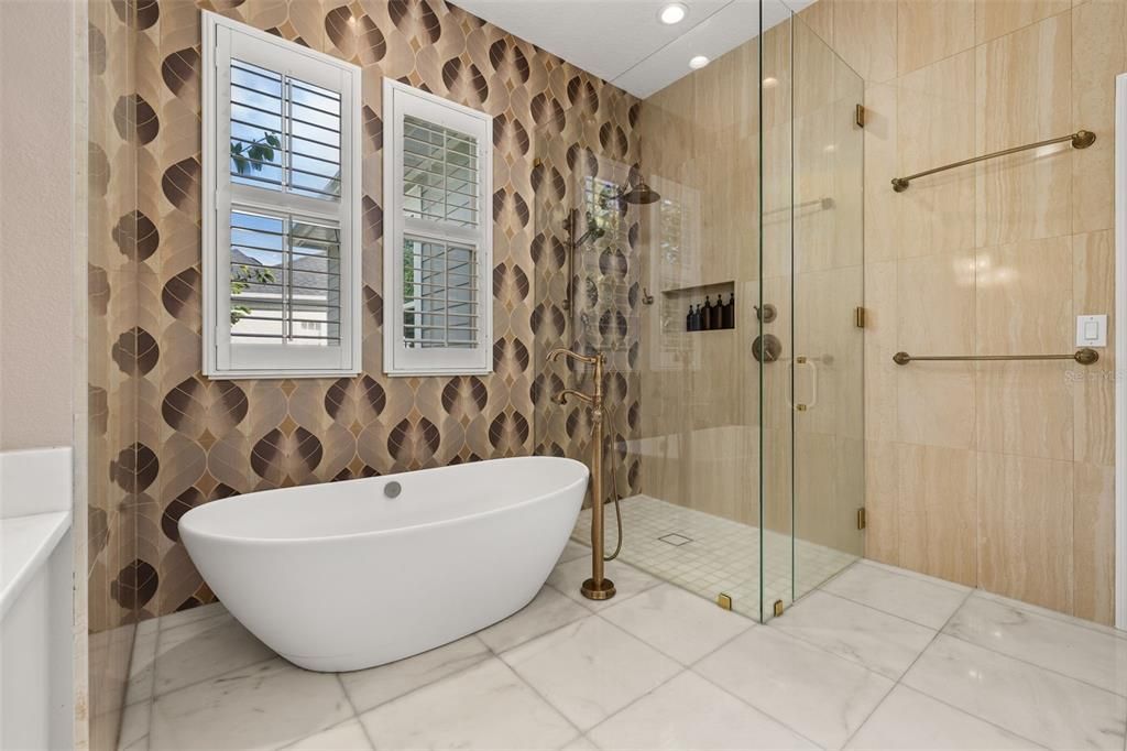 Bathroom, Free Standing Baths, Glass Shower, Interior, Recessed Lighting