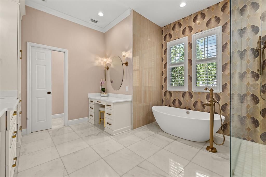 Bathroom, Free Standing Baths, Interior, Recessed Lighting