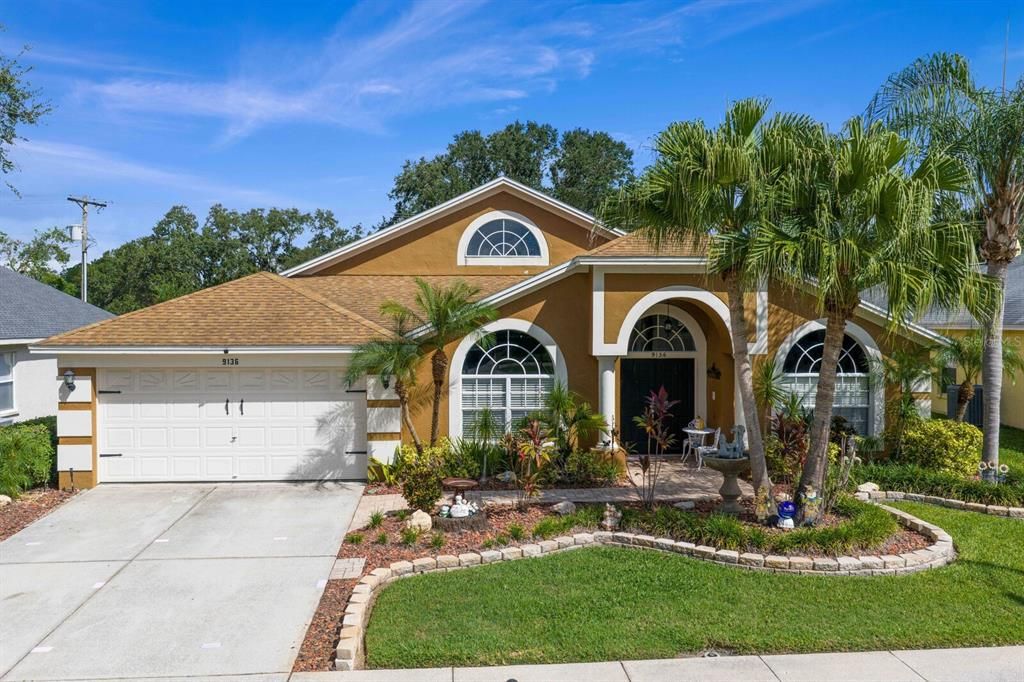 Attached, Exterior, Facade, Mediterranean