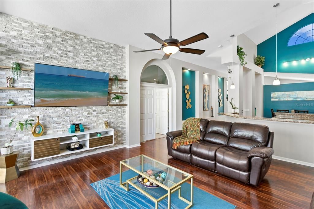 Interior, Living room, Pendant Lights, Stone Walls, Wood Texture Flooring